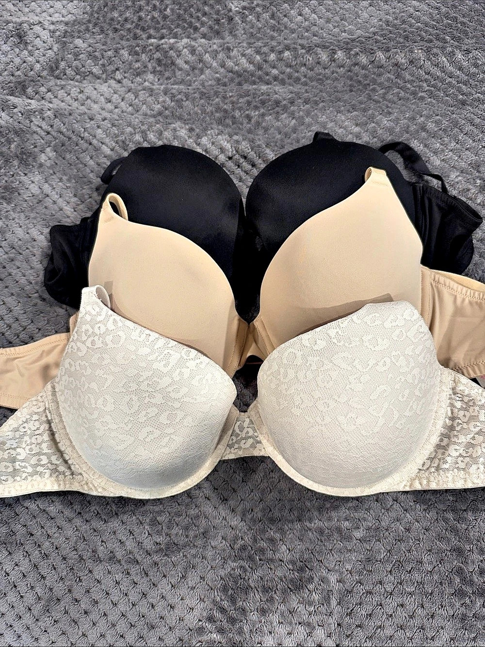 Victoria's Secret Wear Everywhere Lightly Lined T-Shirt Bra